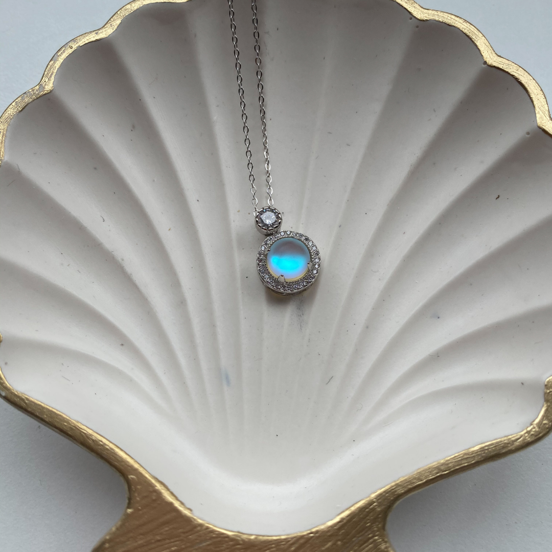 Venus Heart Necklace