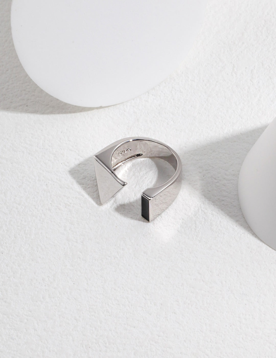 Geometric Ring – Axis