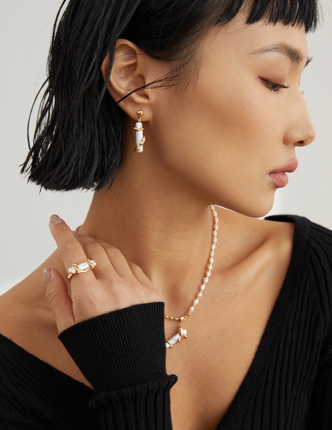 Natural Pearl Bar Shape Rings – Current