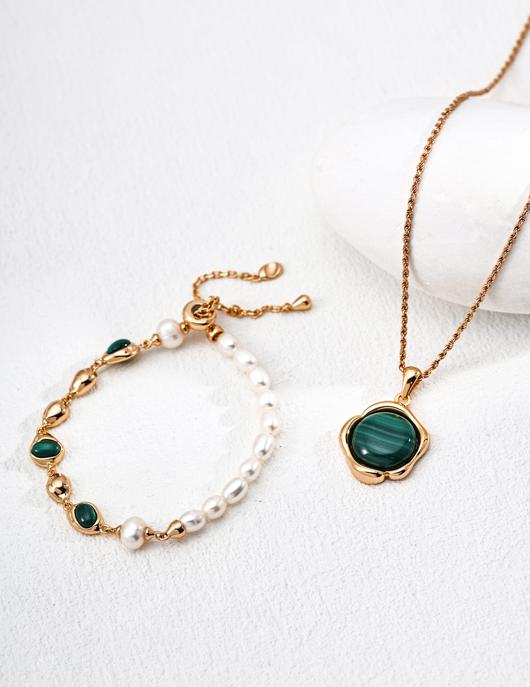 Malachite Pearl Bracelet - Muse